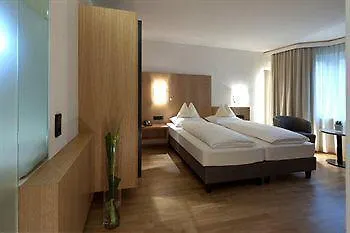 Hotel Maximilian - Stadthaus Penz Innsbruck 4*,