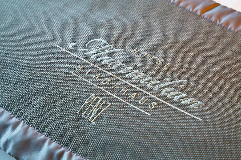 Hotel Maximilian - Stadthaus Penz Innsbruck 4*,
