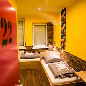 befree-hostel-contactless-check-in.vienna-besthotels.com/
