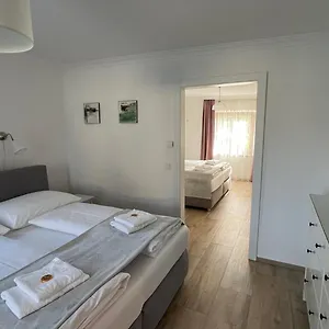 Gaestewohnung Schlossblick Grodig