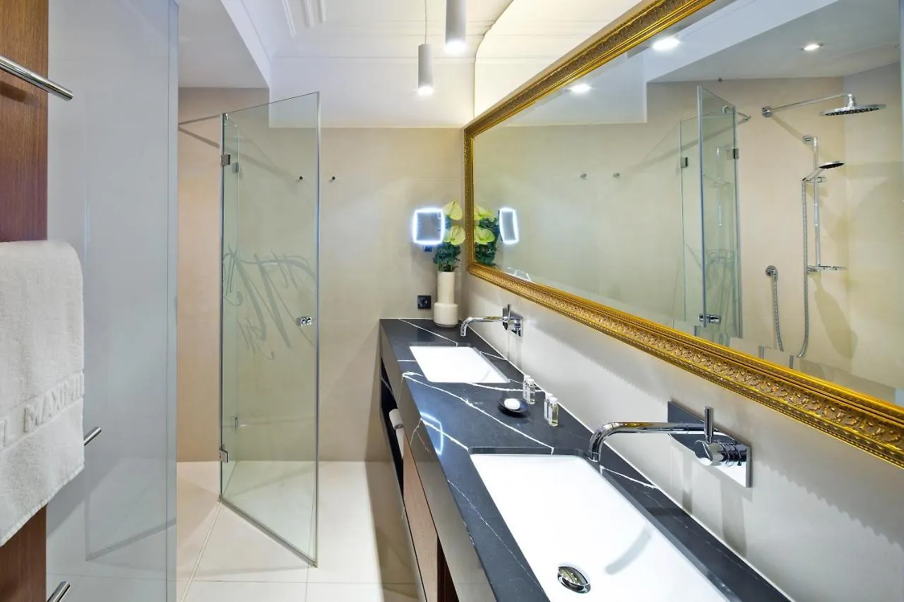 Hotel Maximilian - Stadthaus Penz Innsbruck Austria